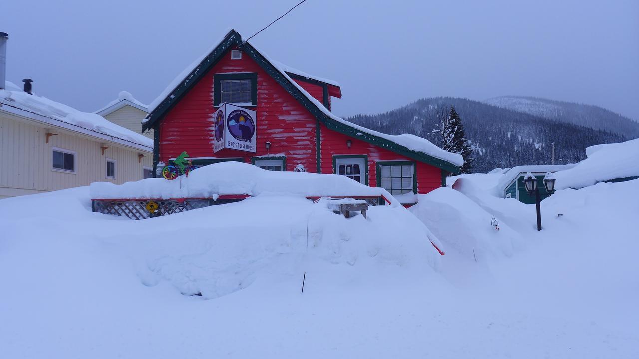 Mountain Thyme Getaway Hotel Barkerville Exterior photo